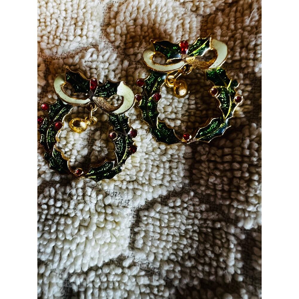 Lovely Christmas Wreath Style Earrings